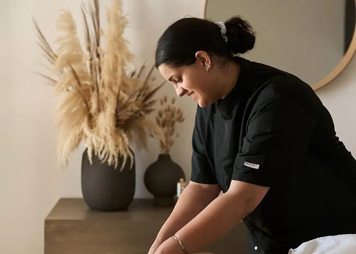 Mykonos Rocks & Otel Plintri