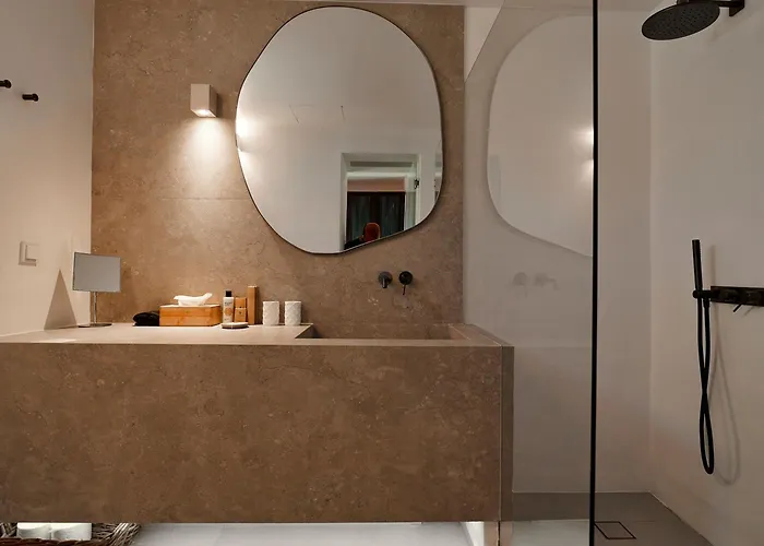 Mykonos Rocks & Otel Plintri