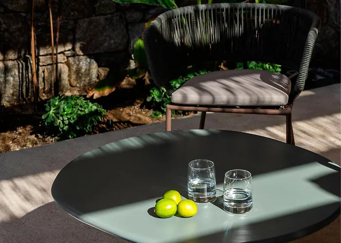 Otel Mykonos Rocks & Plintri