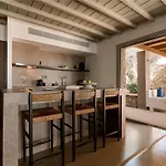 Mykonos Rocks & Hotel *