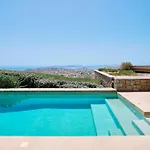 Mykonos Rocks & *