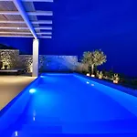 Mykonos Rocks & * Plintri