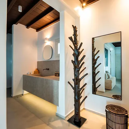 Mykonos Rocks & Hotel *