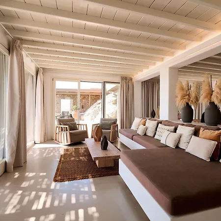 Mykonos Rocks & Hotel *