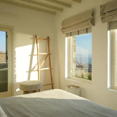 Mykonos Rocks & Hotel *