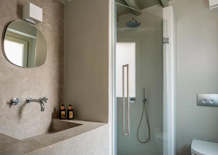 מלון Mykonos Rocks &