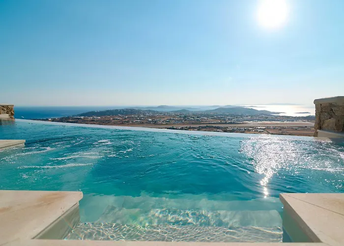 Mykonos Rocks & מלון