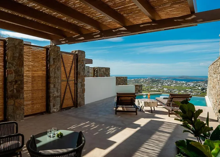 Mykonos Rocks & Plintri