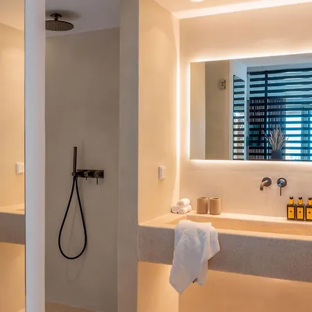 Mykonos Rocks Villas&suites Hotel